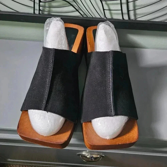 Asos Design | BLACK Suede Clogs Mules with Antique Gold  Tone Studs - Picture 2 of 11